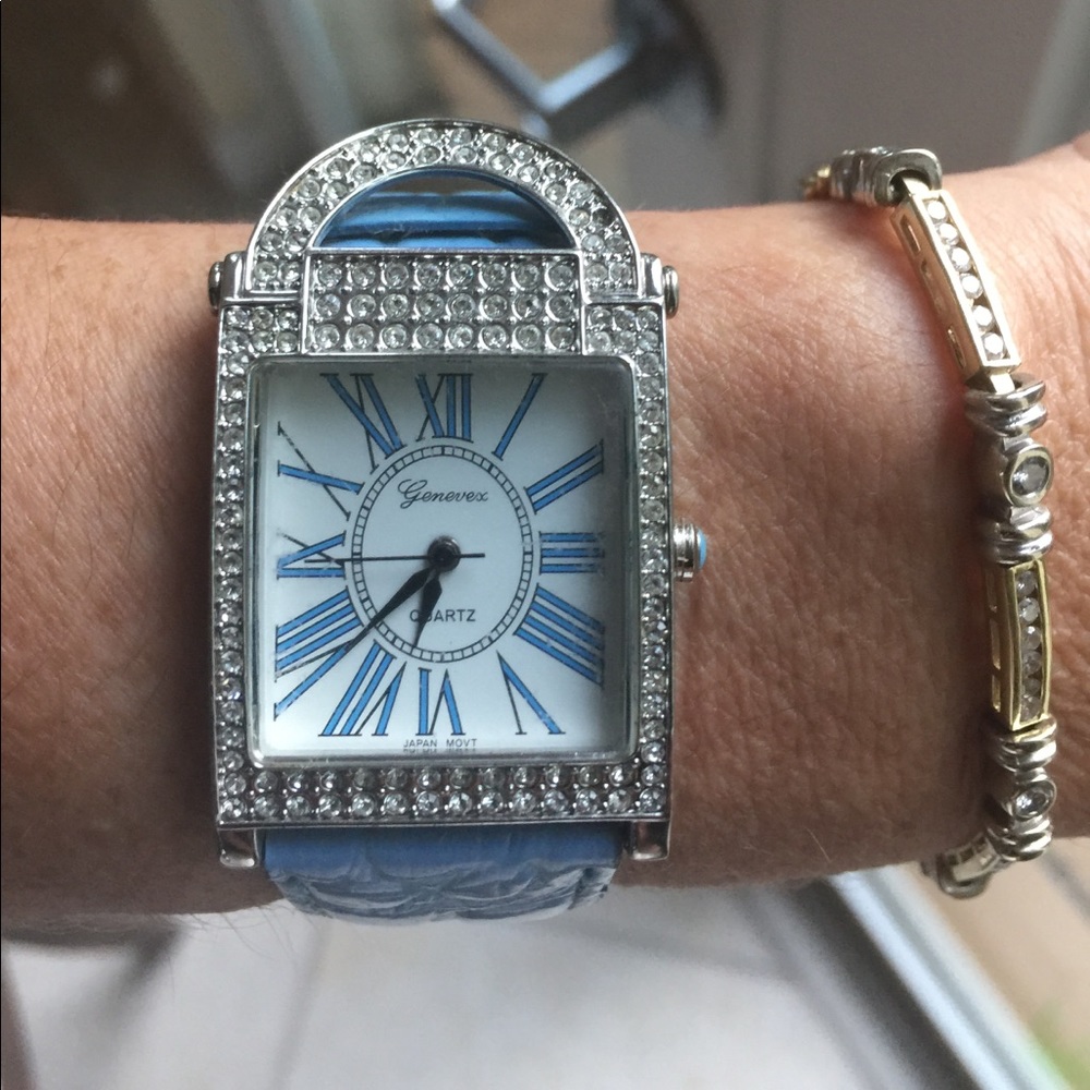 Watch Geneva quartz with zirconias